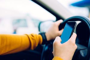 Michigan-hands-free-driving-law